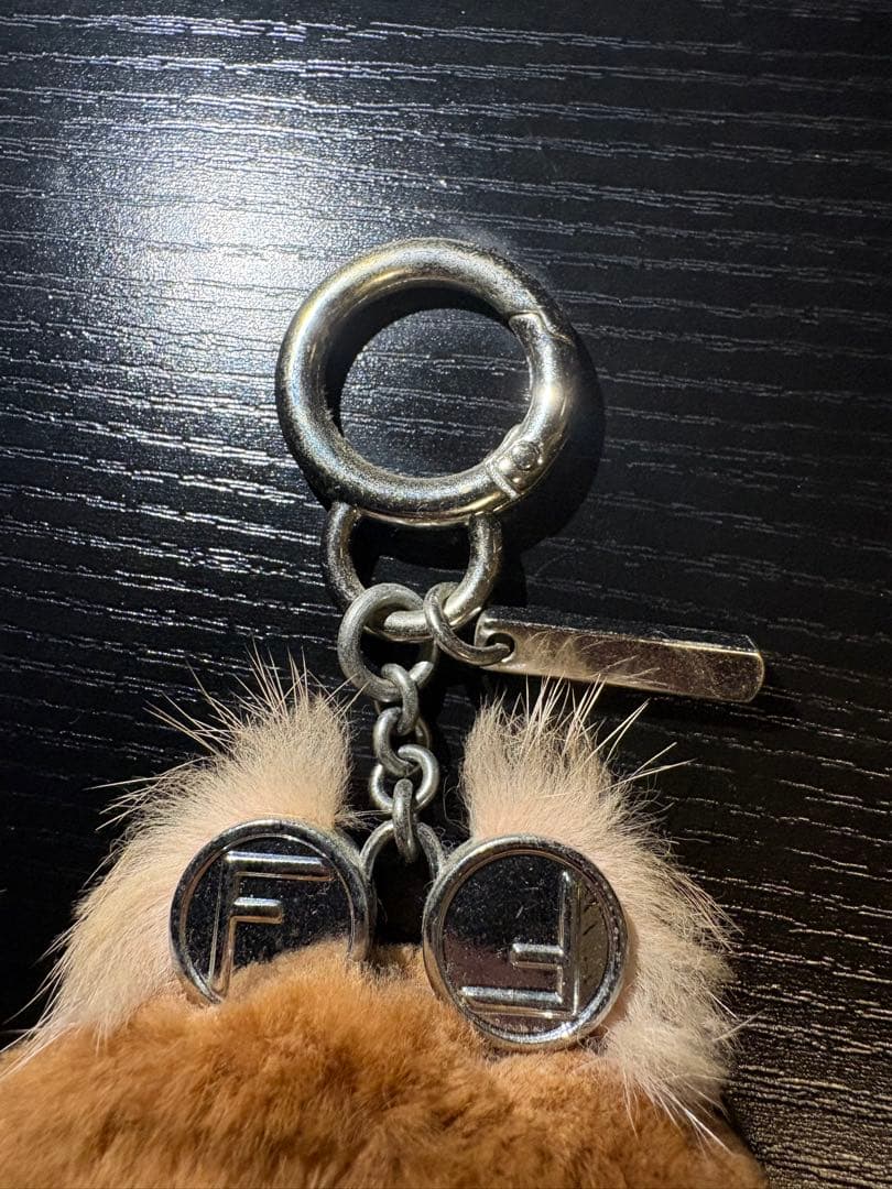 【ぽんちゃん】Fendi ファーコート型キーホルダー