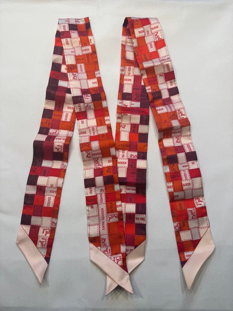 タグ付き未使用品　HERMES ツイリー　2本セット