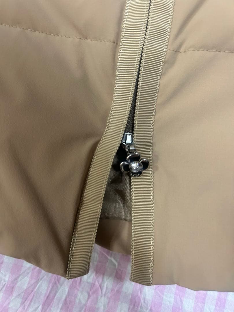 エムズグレイシー　ベージュ　ダウン　ロングコート　リボンつき　レッキスファー