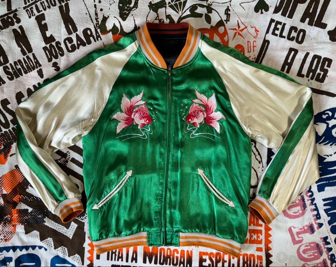 ★超美品！100着限定 居楽仁 イオラニ リバーシブルスカジャン金魚柄グリーンL