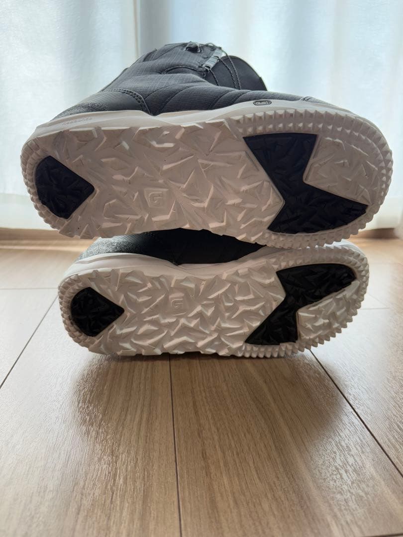 Burton スノーボードブーツ ブラック　専用ケース付き