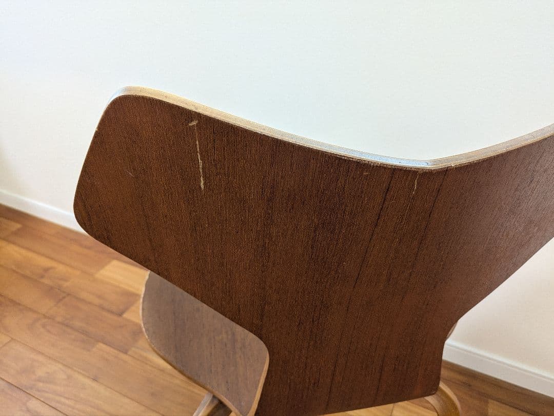 ①グランプリチェア　連結タイプ　ヴィンテージ