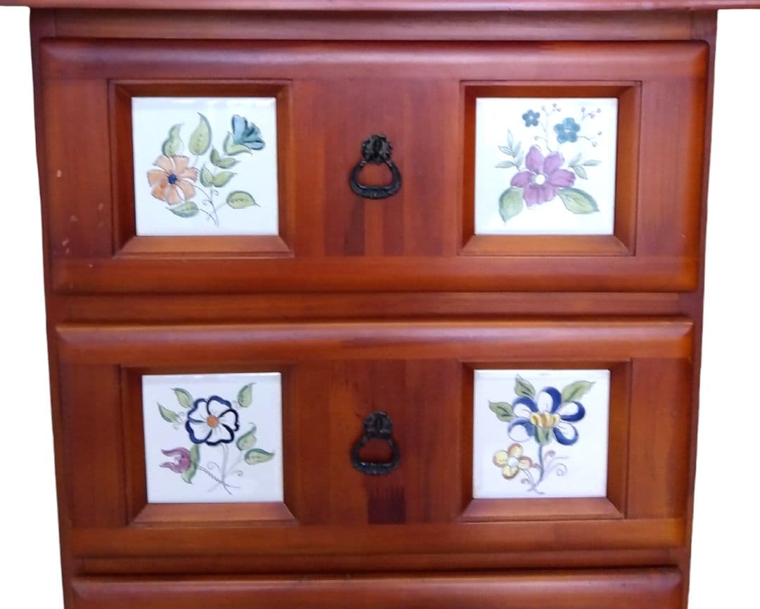 カントリー　北欧　アンティーク　タイルタンス　4段チェスト