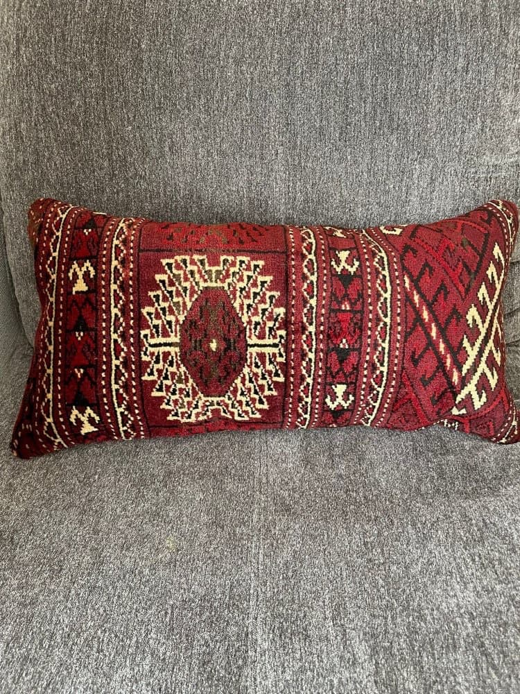 クッションカバー 　トルクメン絨毯　 57x30cm