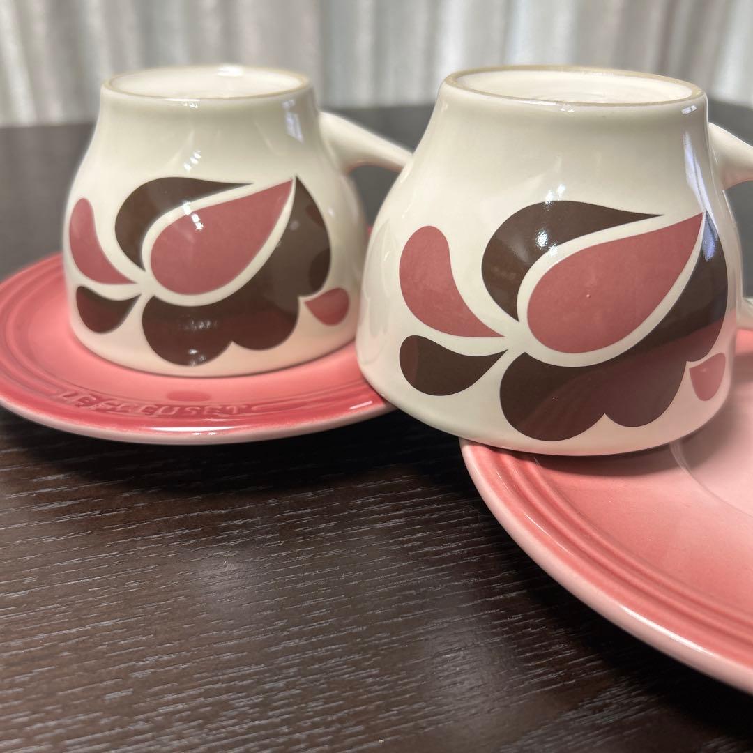 新品　未使用　ルクルーゼ ルクルーゼ　カップアンドソーサー　ピンクピーコック