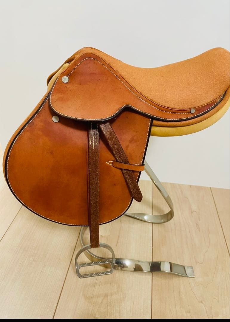 HERMES エルメス 鞍　スタンド付き　置物　オブジェ