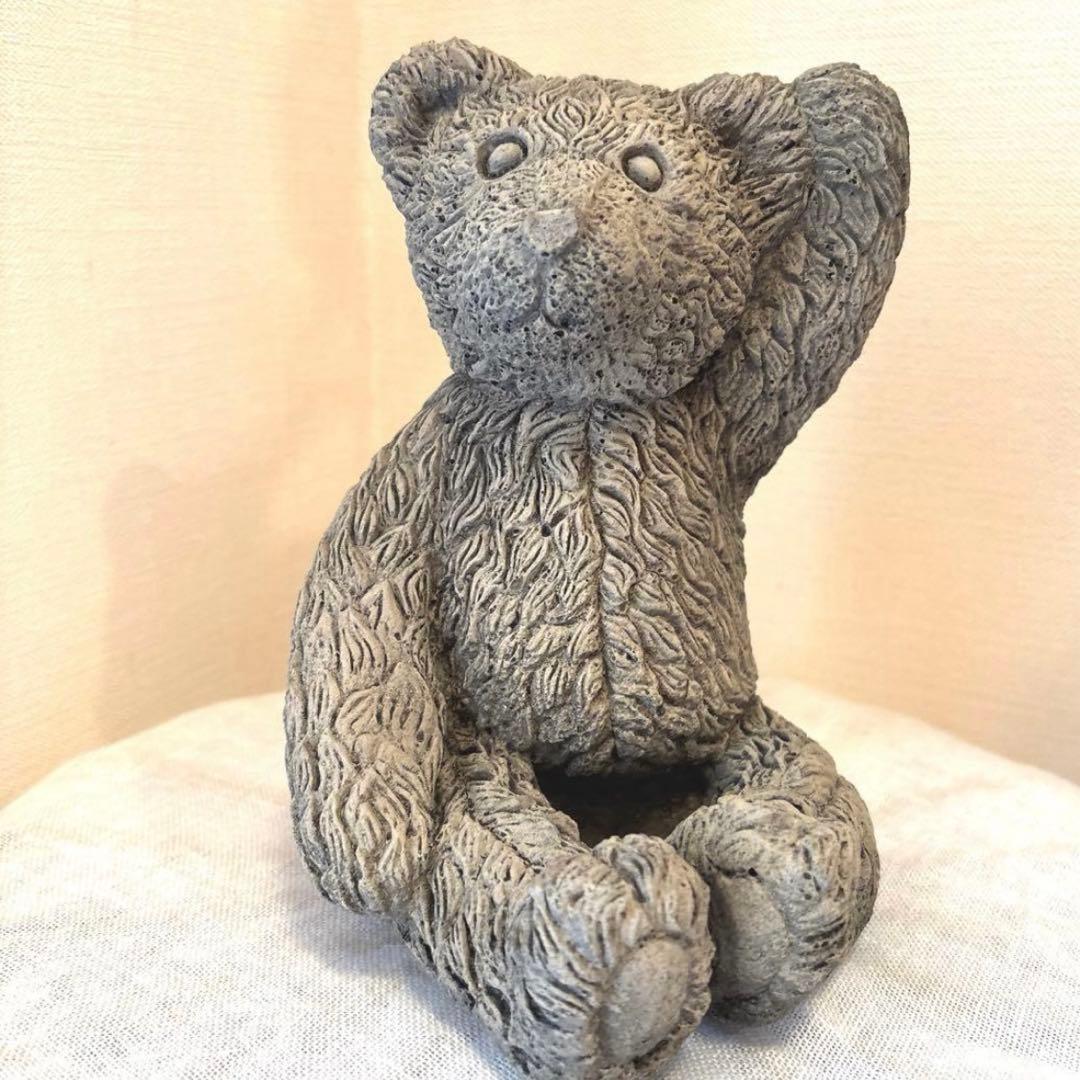 テディベア　ガーデンオブジェ　熊置物　ストーンオブジェ　ガーデン雑貨