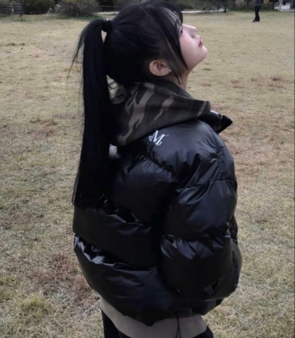 MUCENT（ムセント） Glossy black ハイネックダウンジャケット