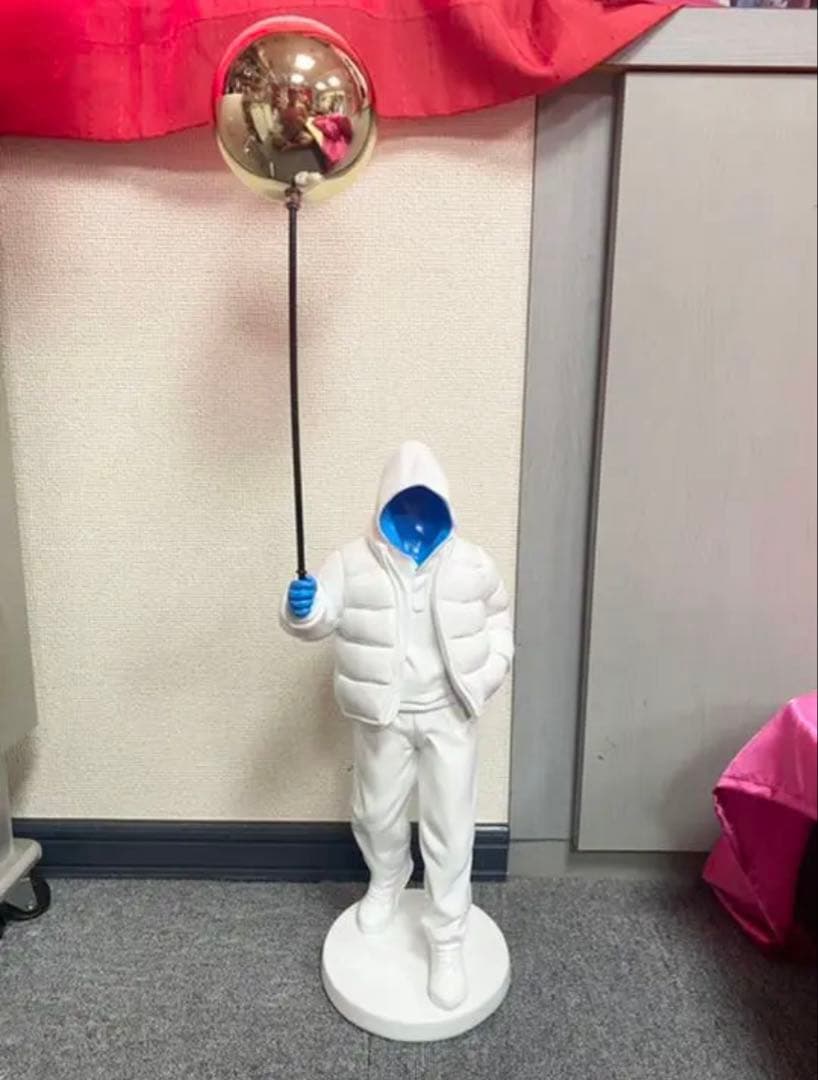 置き物　オブジェ　80cm バンクシー 飾り　かっこいい　ビッグサイズ