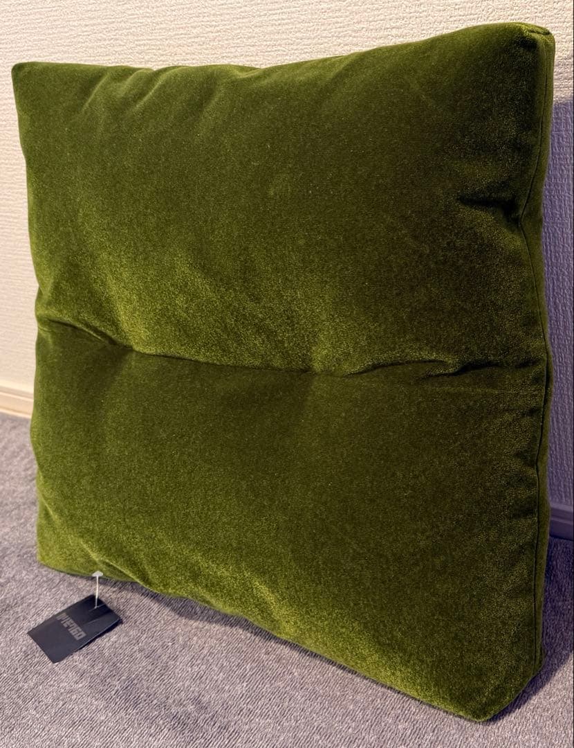 正規品　カリモク60 ロビークッション モケットグリーン