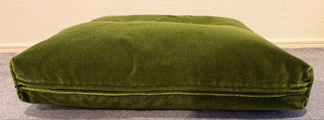 正規品　カリモク60 ロビークッション モケットグリーン