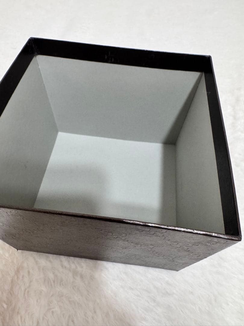 GUCCI 腕時計　レディース　ピンクシェル　6800L 美品 電池切れ 箱付き