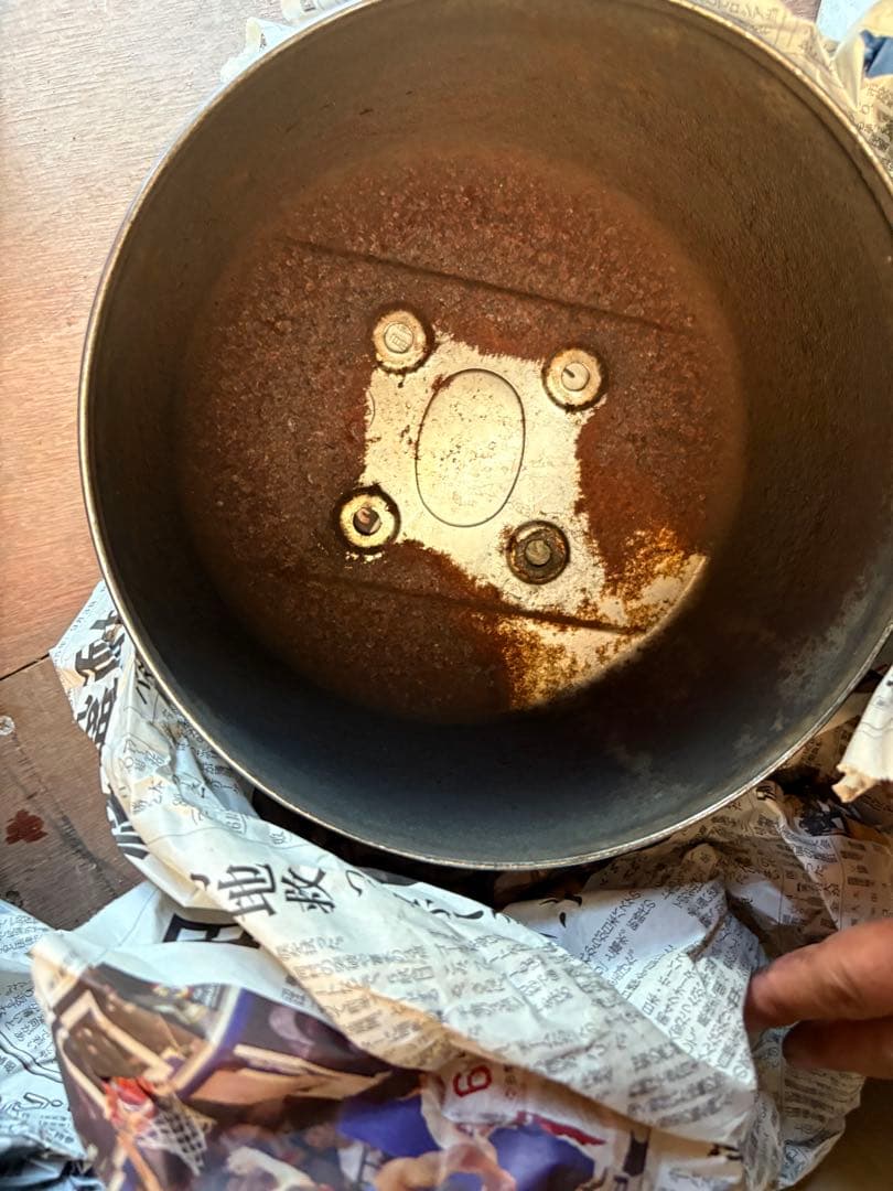 UDビックサム低床　純正リアセンターキャップ4枚