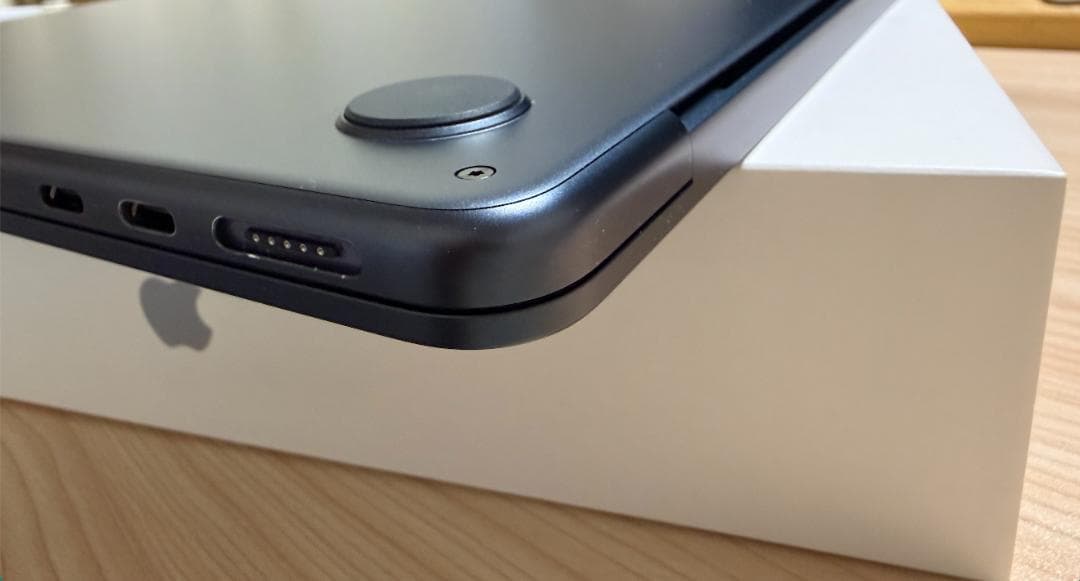 MacBook Air M2 24GB/1TB 13.6インチ ミッドナイト