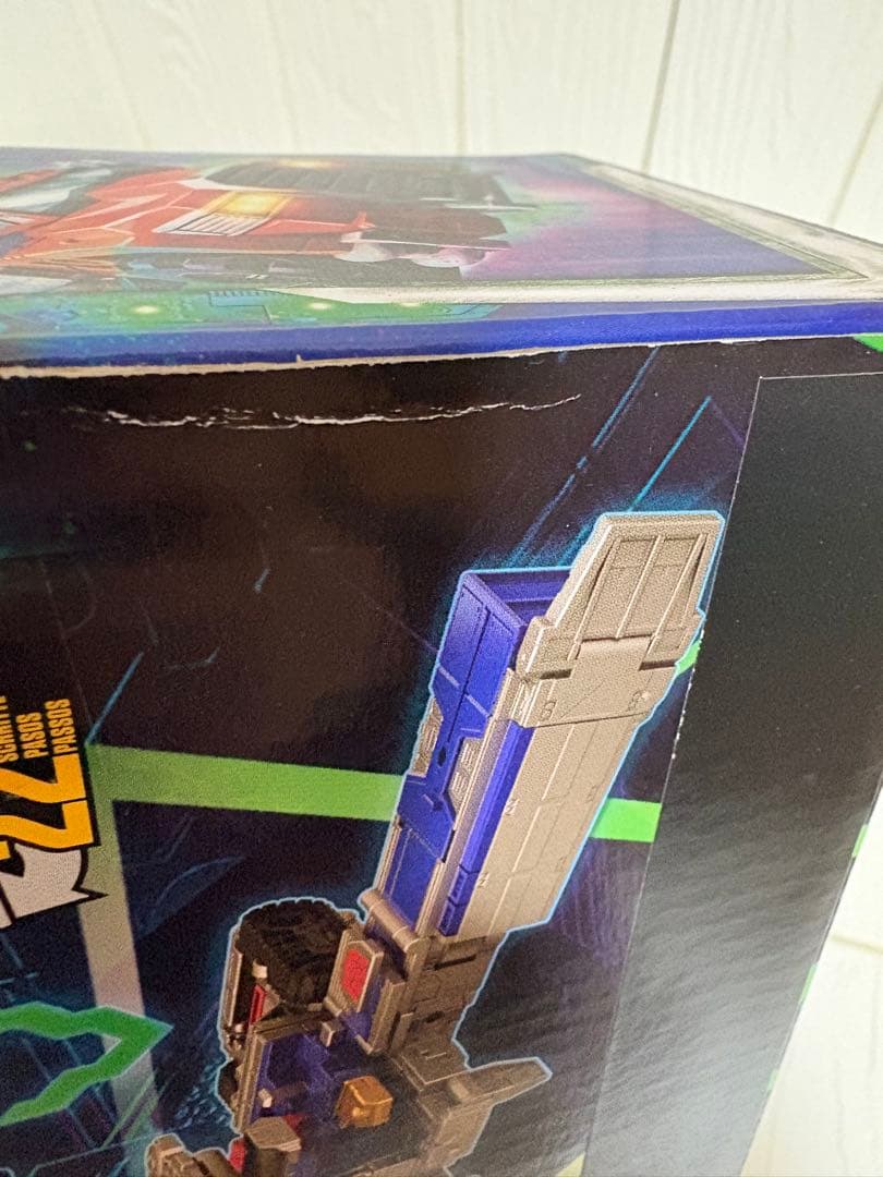 ♦︎【未開封】TL-48 オプティマスプライム 箱ダメ有 アルマダ レガシー