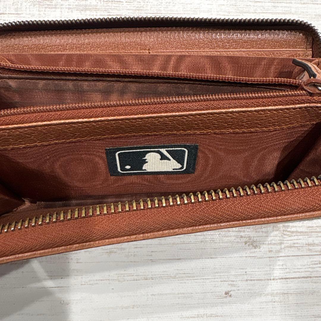 ニューヨーク・ヤンキース ロゴ 長財布