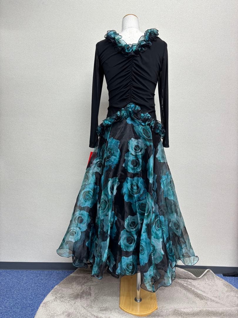 社交ダンス用バラ柄ワンピース