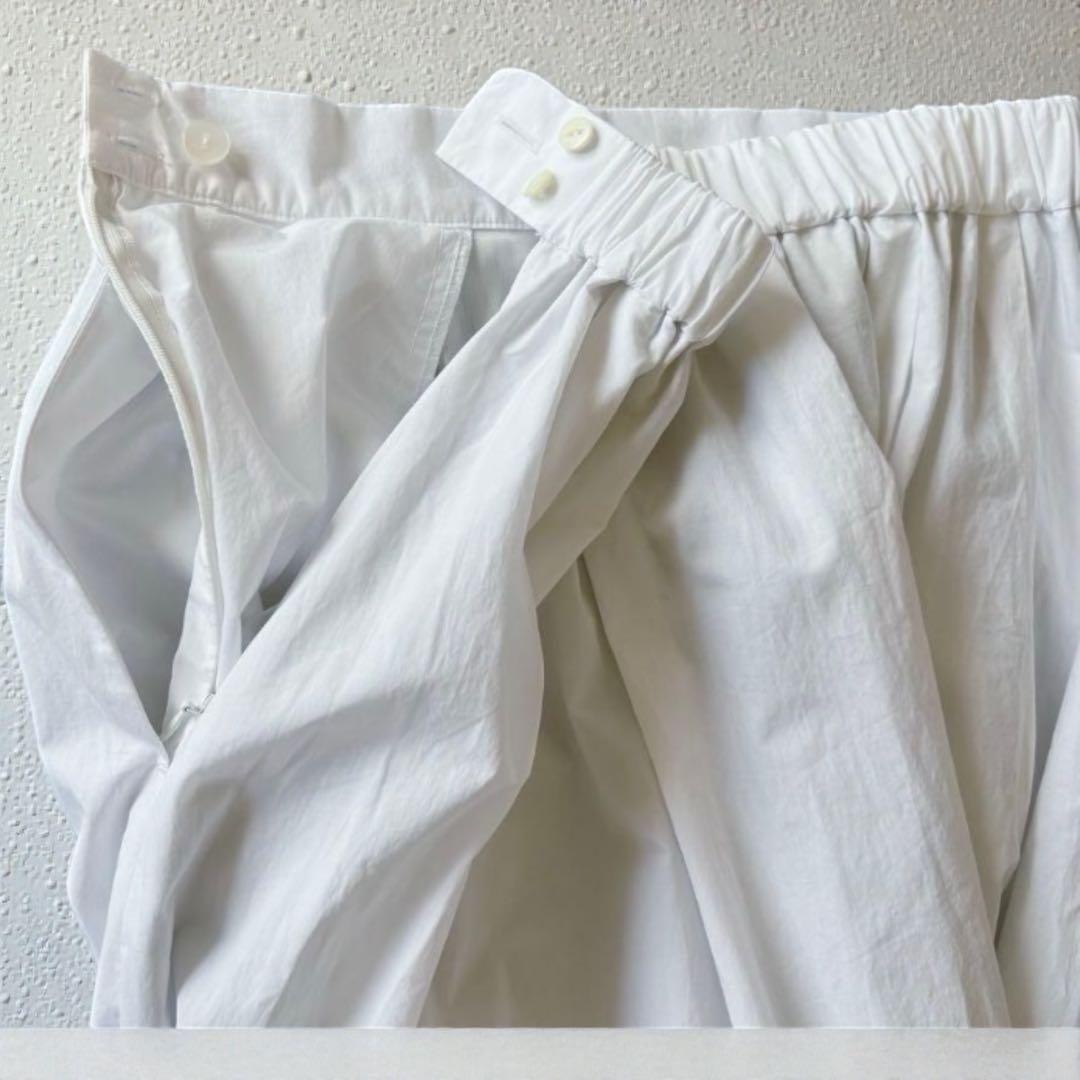 北欧暮らしの道具店　凛とした、大人のための白スカートクラシコム　フレアスカート