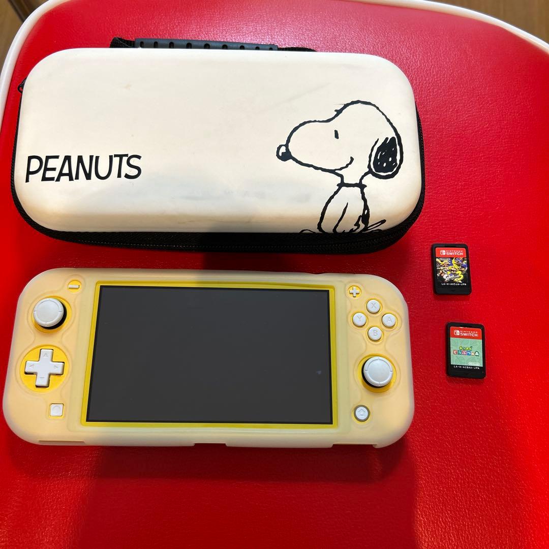 Nintendo Switch Lite イエロー　持運びケース、ソフト2つ