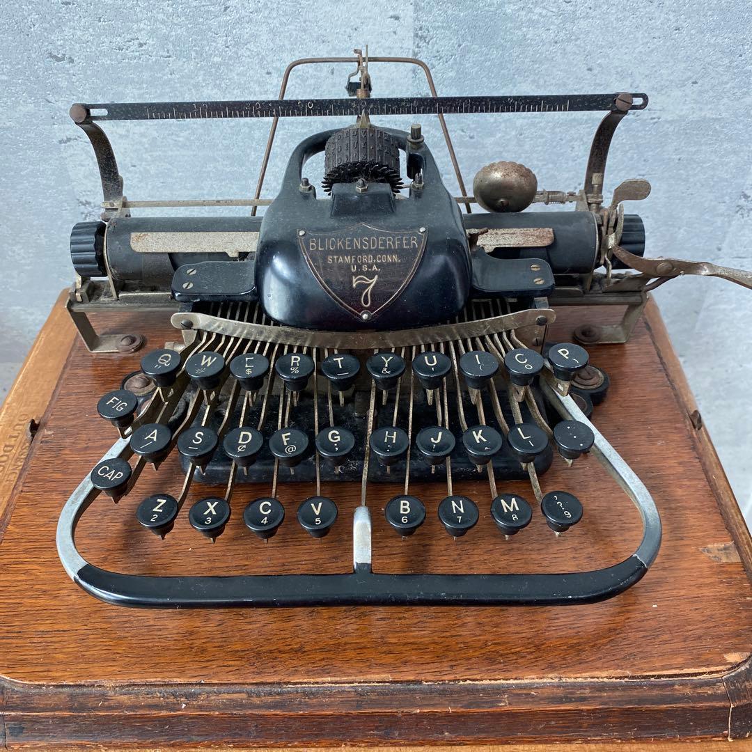 BLICKENSDERFER タイプライター