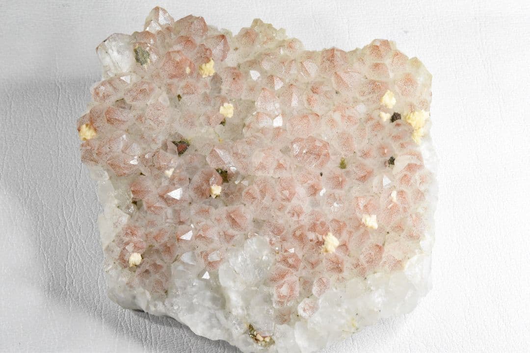 湖北省産 レッドクォーツクラスター