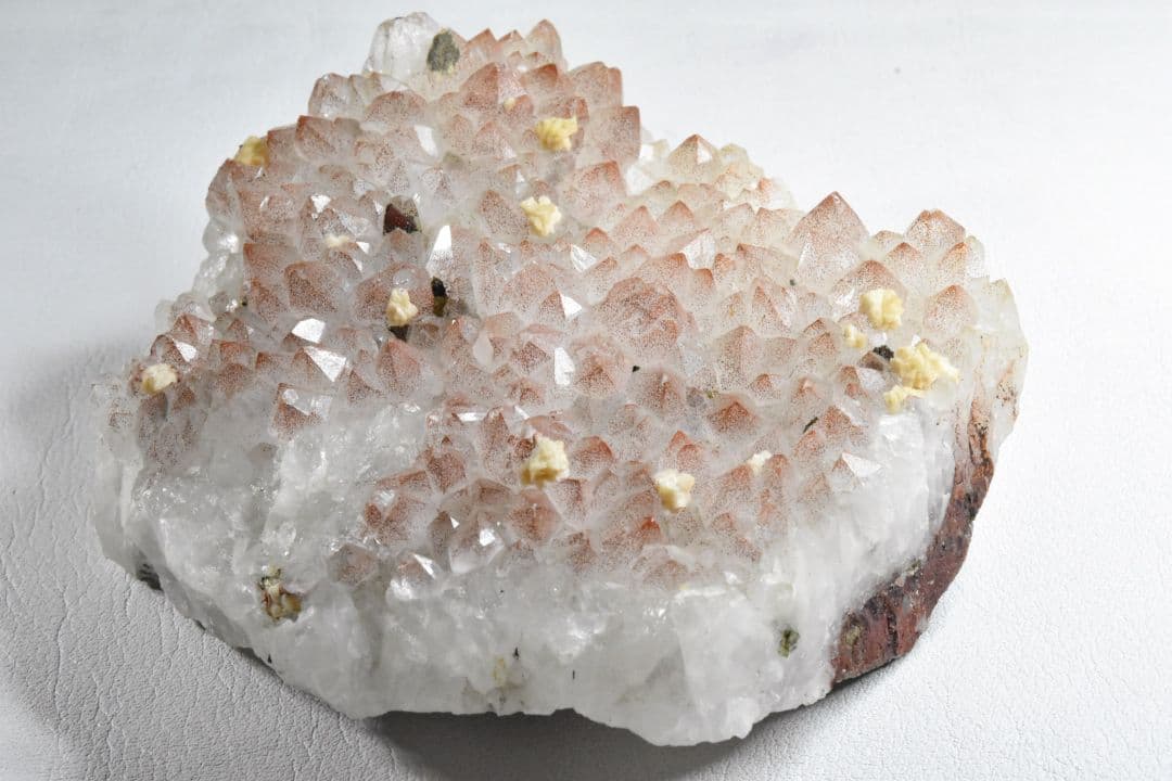 湖北省産 レッドクォーツクラスター