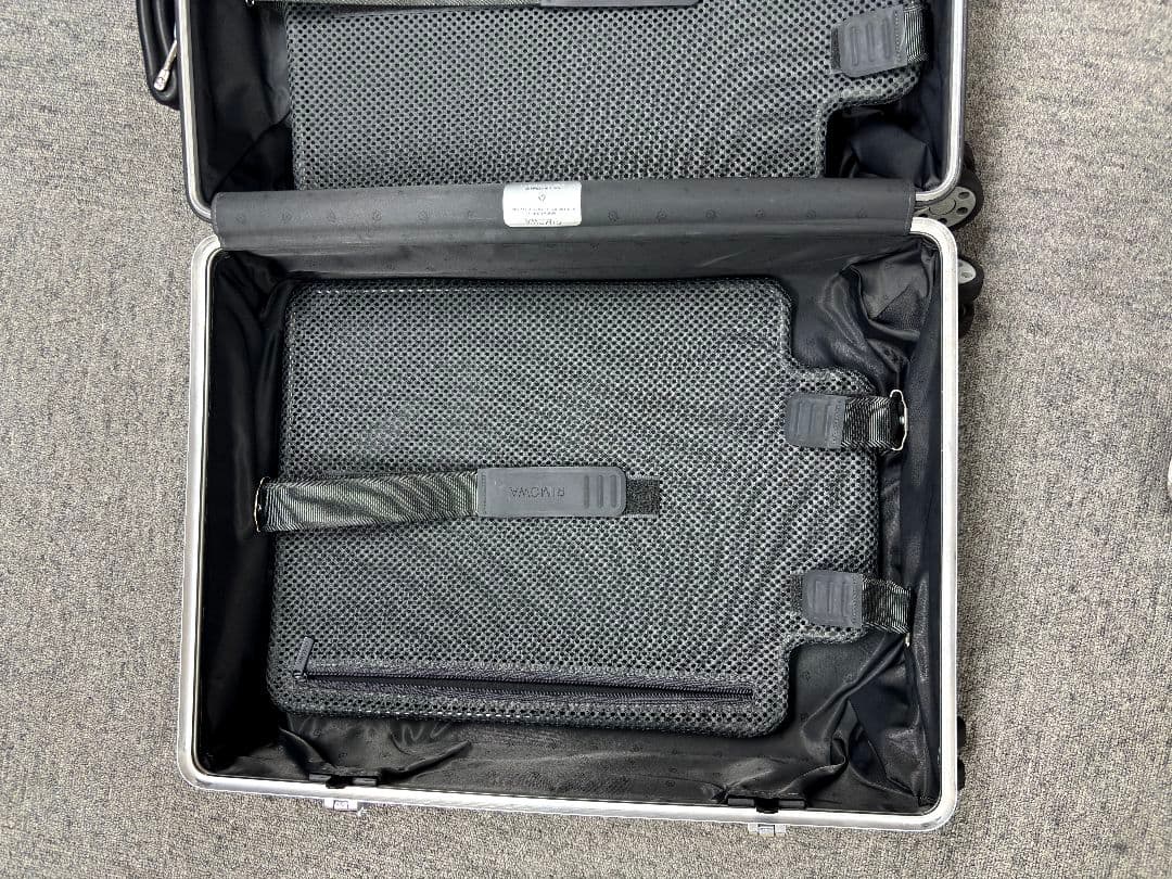 しゅろ。 RIMOWA リモワ　ルフトハンザ航空コラボモデル希少