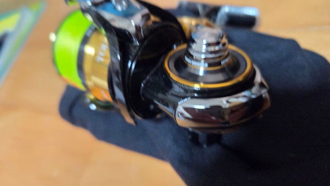 Daiwa 22トーナメントISO-2500XH-LBD