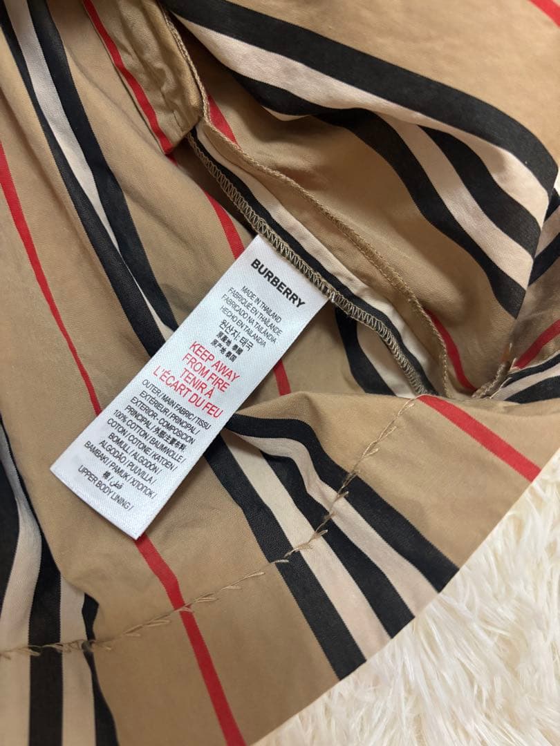 美品　バーバリー　4y104cm ノースリーブワンピース