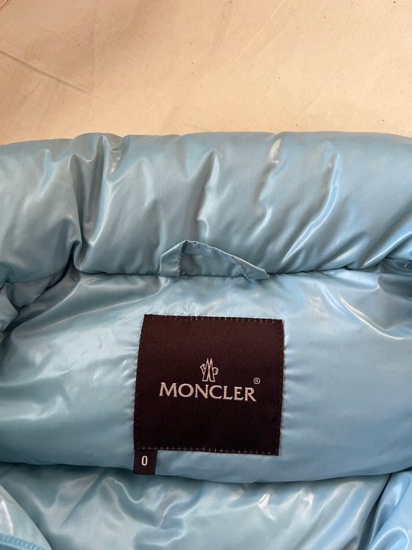 Moncler モンクレール　ダウンジャケット　ベスト　ライトブルー