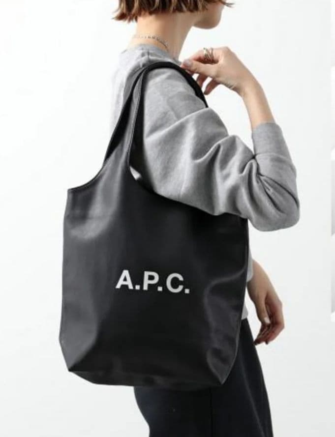 【正規品】アーペーセー Ninon スモールトートバッグ ブラック