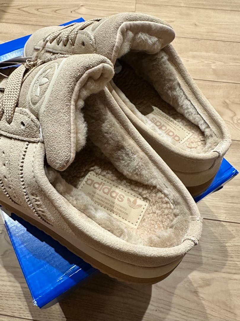 adidas スリッポン　日本未発売