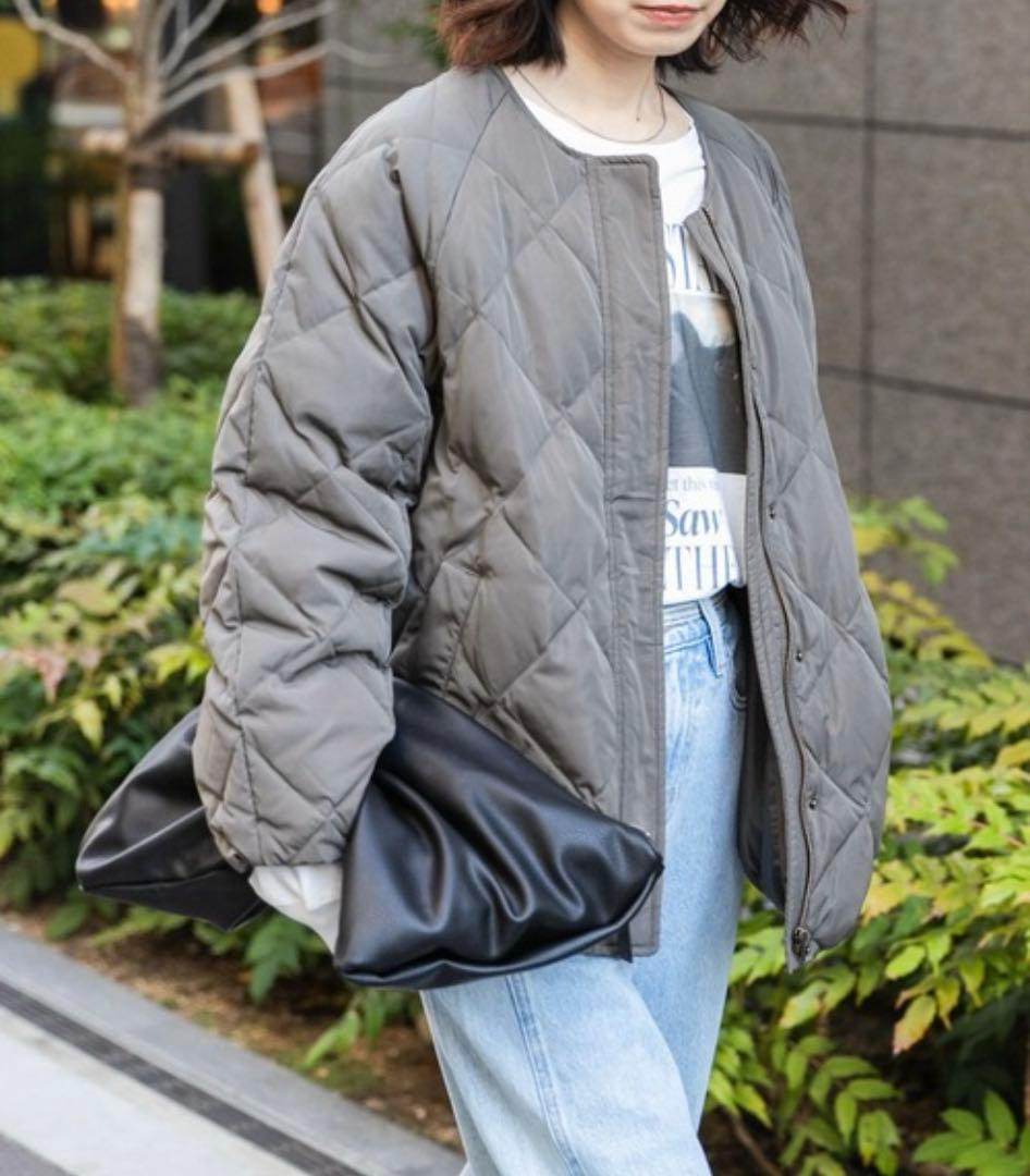 アーバンリサーチ　『WEB限定』コクーンキルティングダウン　カーキグレー