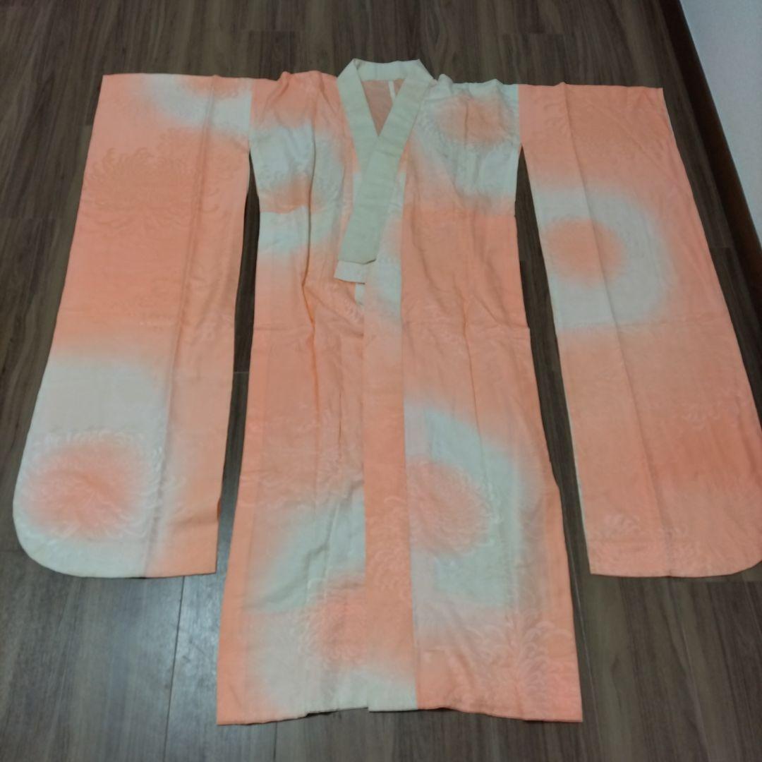 成人式。振袖セット。着物セット。赤と白。帯、長襦袢、髪飾り、草履、他セット。絹。