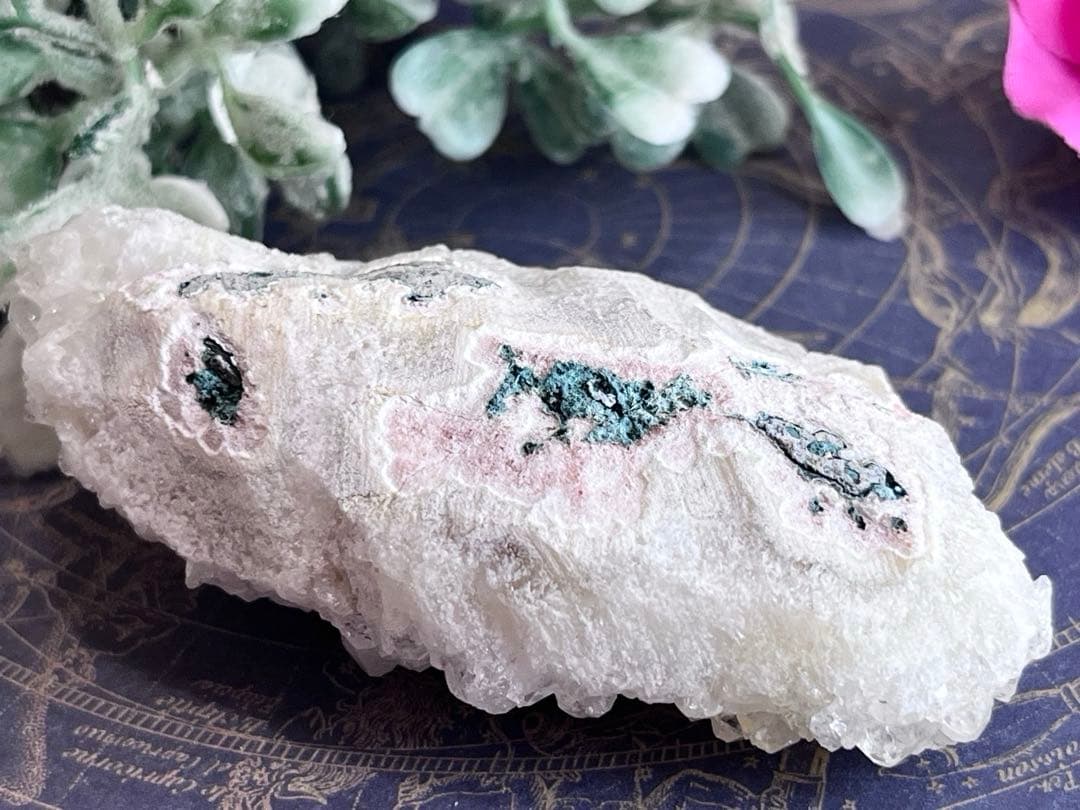 インド産　アナンダライト　水晶　クリスタル　レインボークォーツ　原石　クラスター