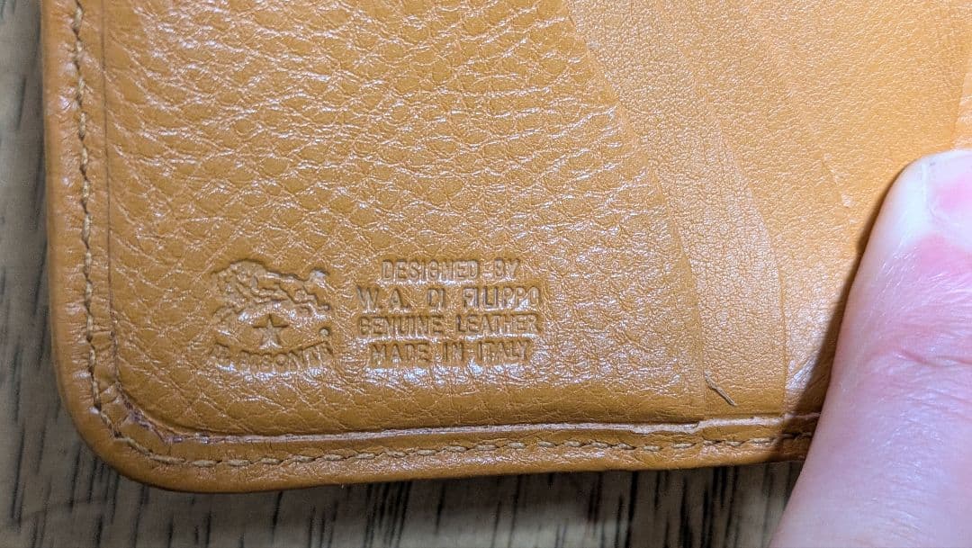 【美品】 IL BISONTE ラウンドジップウォレット ヤケヌメ 人気 現行品