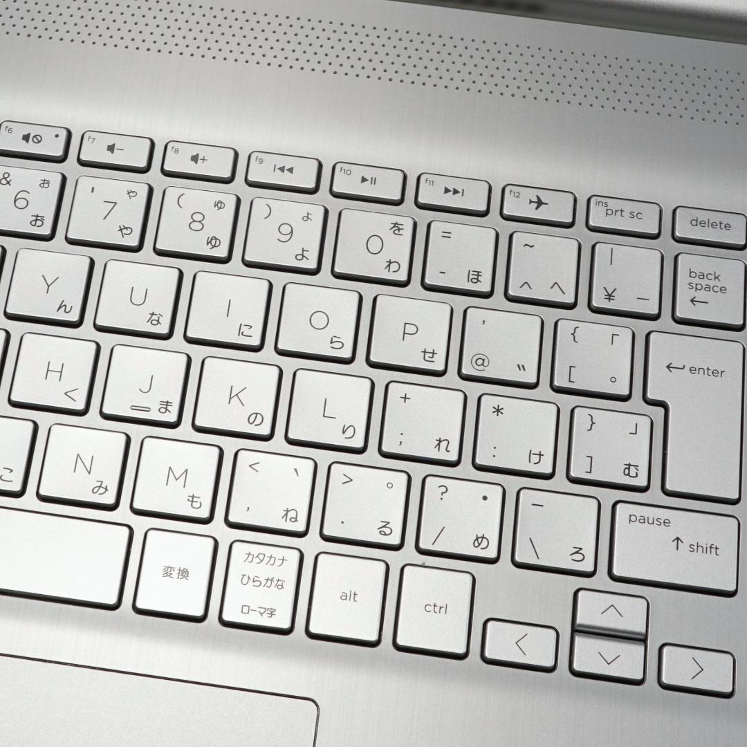 未使用に近い２０２３年製の軽量１５インチ✨超高速ＳＳＤ＆大容量メモリ✨ＩＰＳ液晶