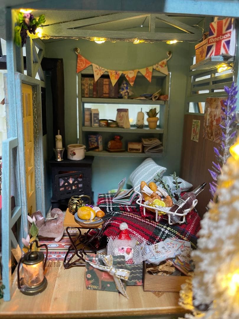 ハンドメイド★ミニチュアドールハウス★サンタさんの山小屋★完成品