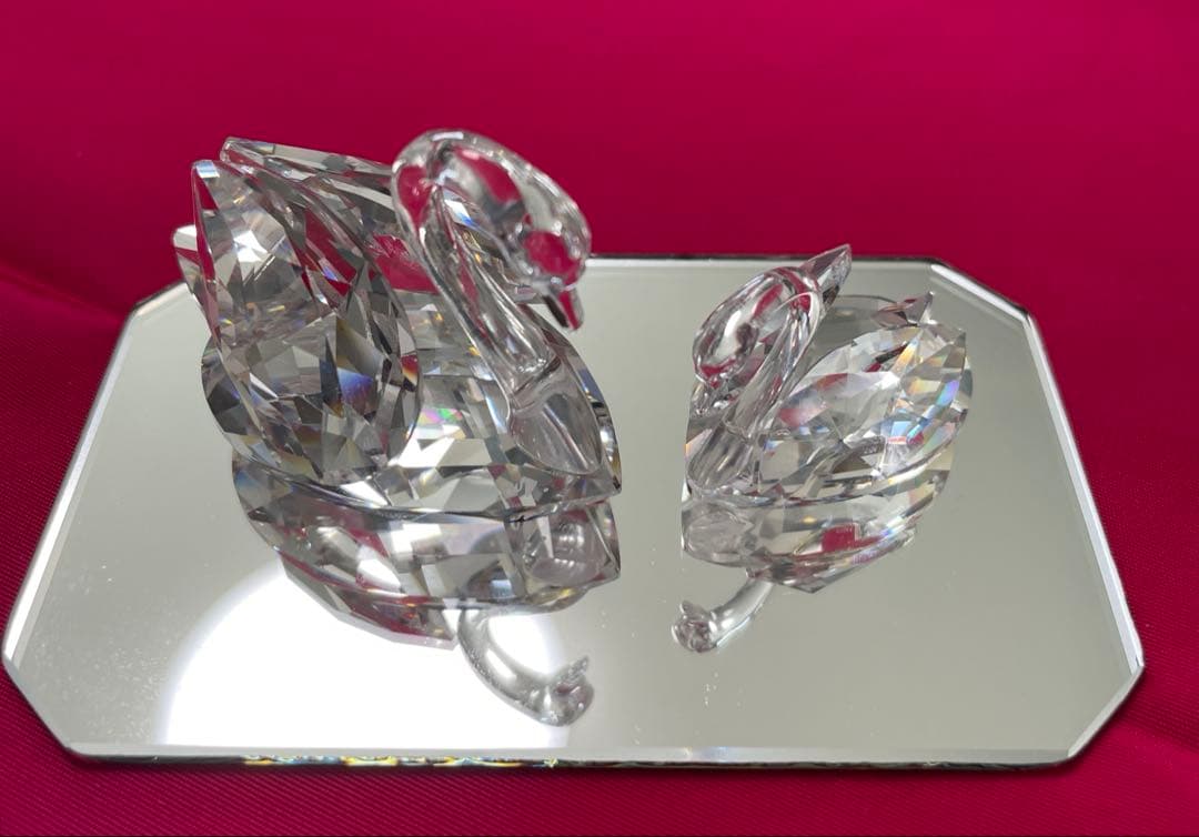 【セール】スワロフスキー　クリスタル置物　白鳥2羽セット　ディスプレイ用ミラー付
