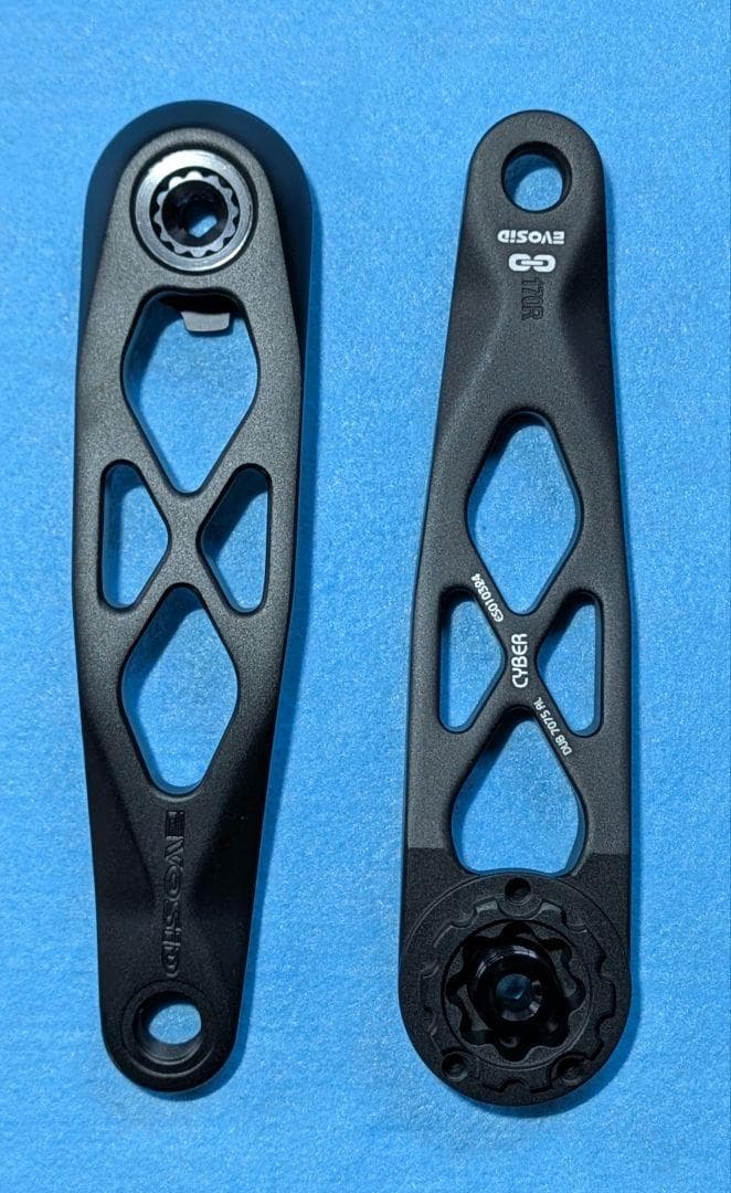 (BB付属)EVOSID cyber クランクアームセット ブラック 170mm