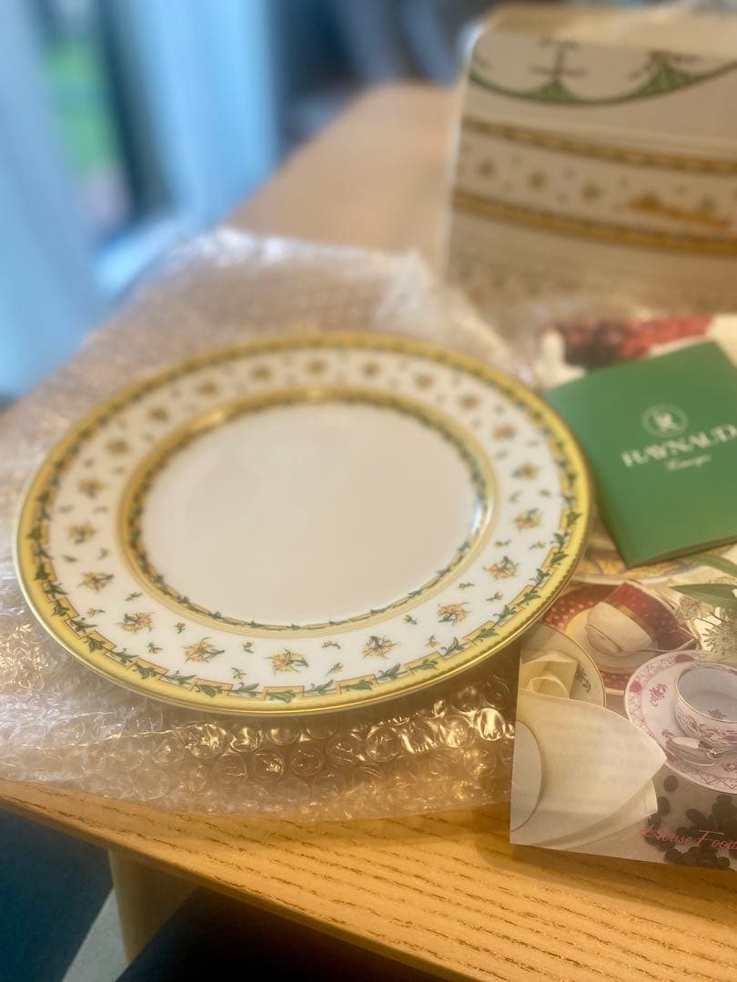 【新品、未使用】レイノー　リモージュ　 ブーゲンビリア　花柄　平皿　22.5cm