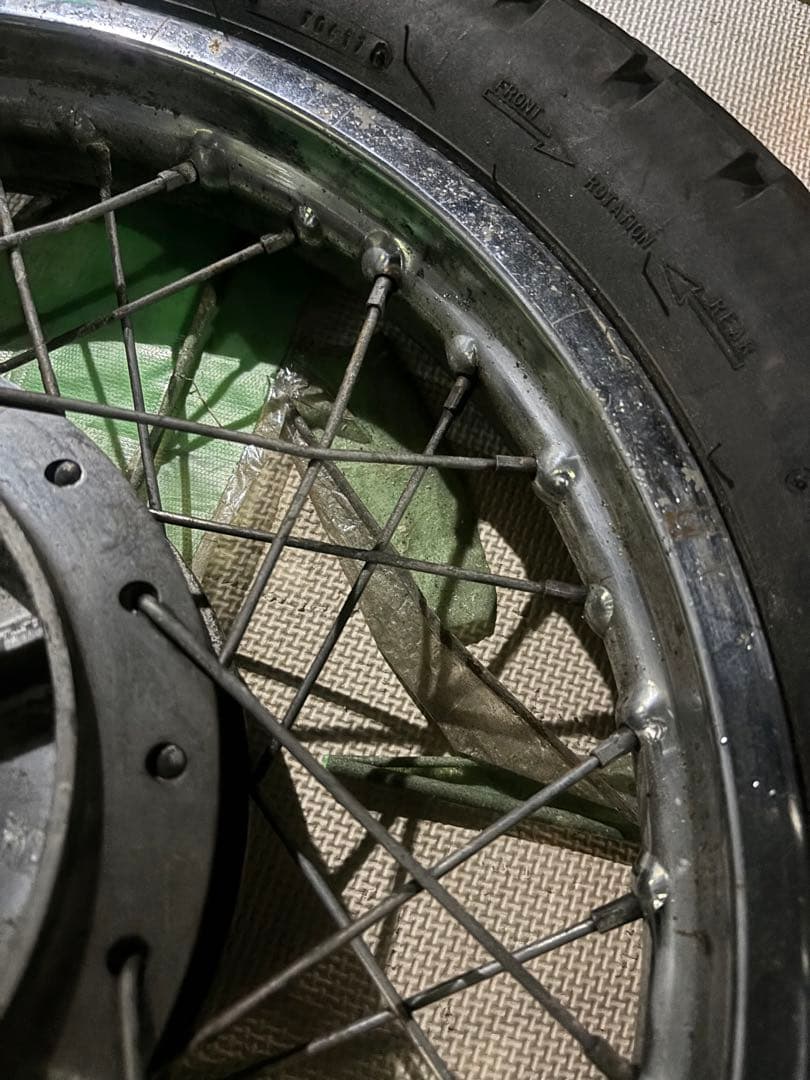 ス*ル様 GT380 リアホイール　ダンロップ オンロード スポークホイール