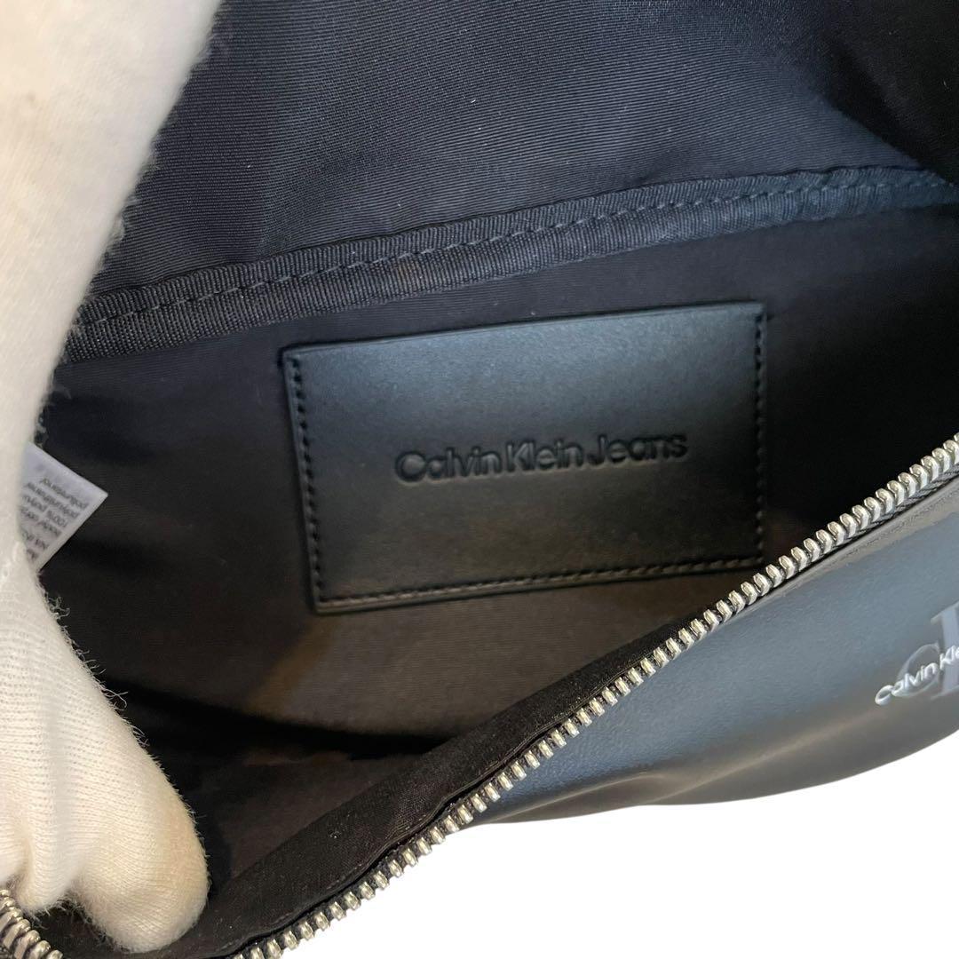 カルバンクライン【新品】ウエストバック　ボディーバック　CKロゴ　ブラック