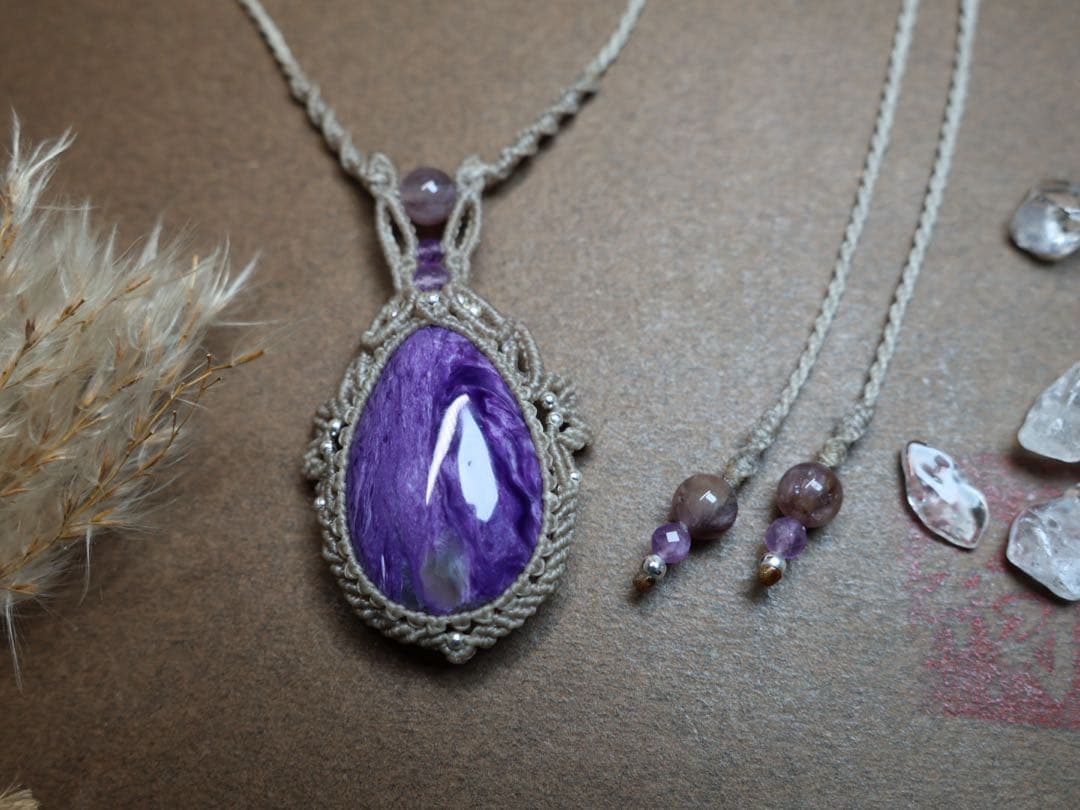 でんちゃん グリーンマイカ　チャロアイト　マクラメ　ネックレス