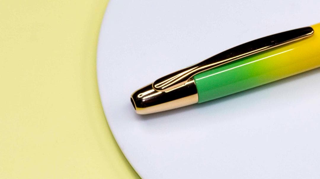 【数量限定】PILOT キャップレス 丸善 丸の内本店20周年若檸檬 F(細字)