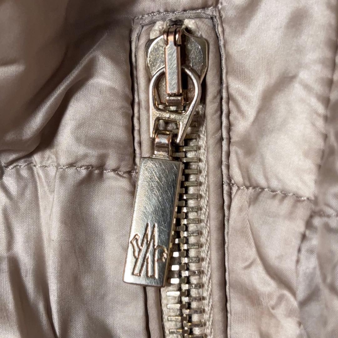 モンクレール トルシー軽量ダウン シャンパンゴールドベージュ サイズ4