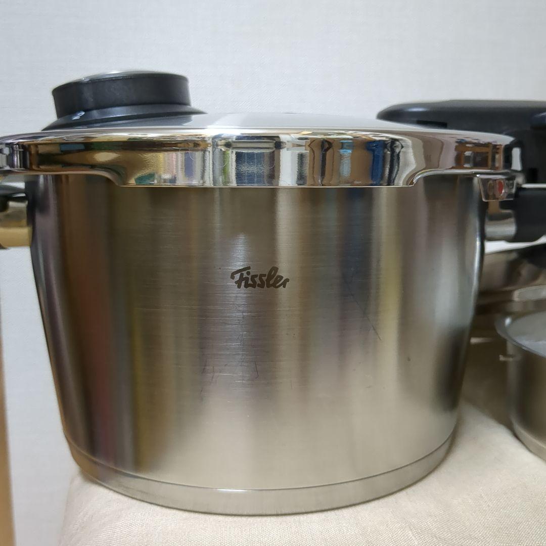 ヒロ様　フィスラー　圧力鍋　4.5Lプレミアム　無水フタ、三脚、蒸し器