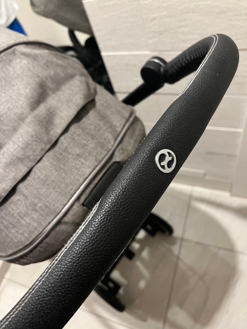 Cybex MIOSベビーカー グレー(ドリンクホルダー付き)