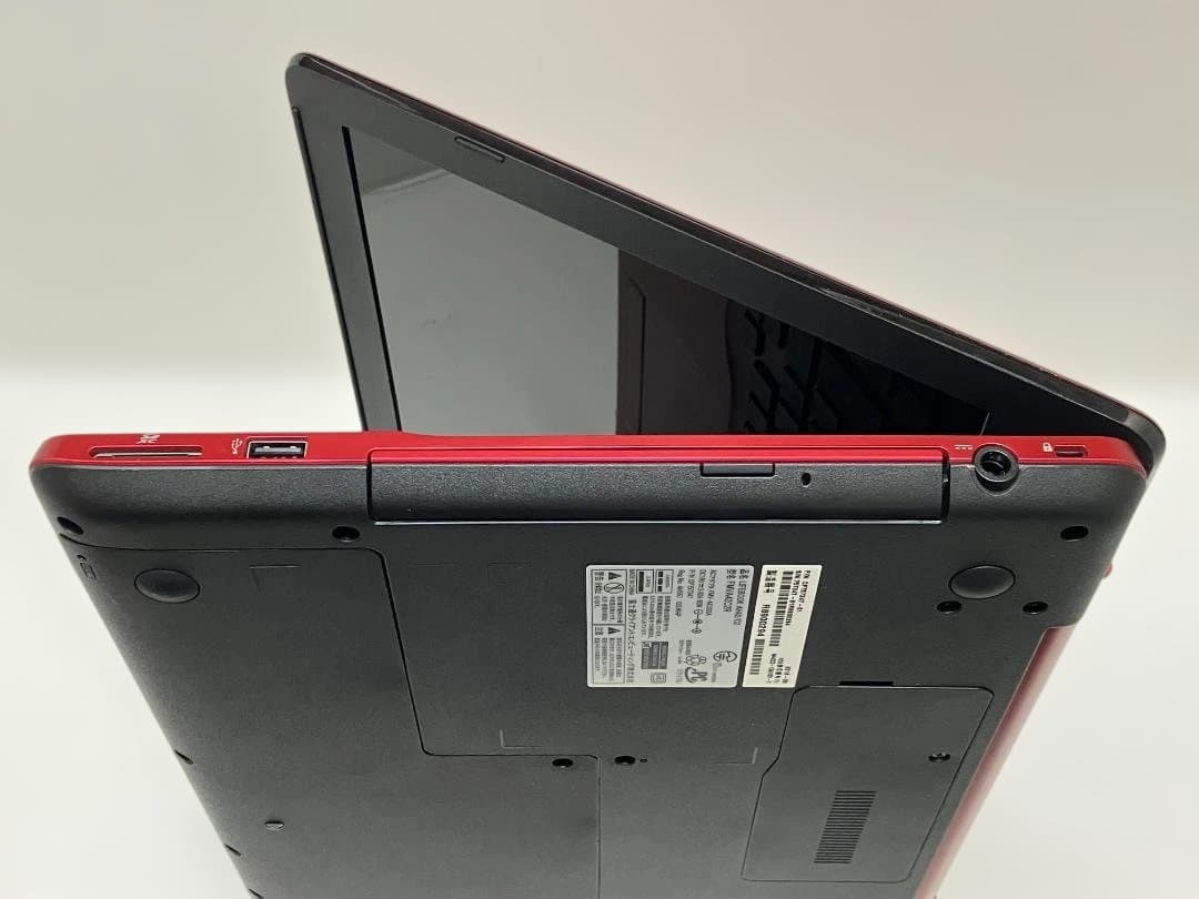 富士通ノートパソコン Celeron/8GB/新品SSD/Windows11