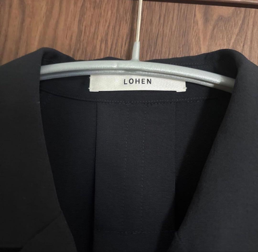 【まだまだ綺麗に着れます】LOHEN クロップドシャツ